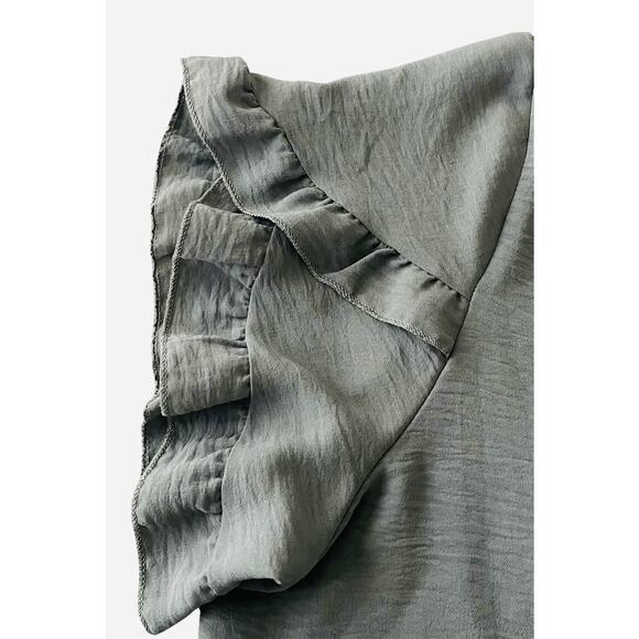 SHEIN CURVE SHORT RUFFLED SLEEVE ROUND NECK BLOUSE, WOMENS, 3XL, MED. GREY - Picture 3 of 11
